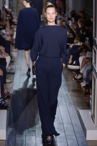Look 4